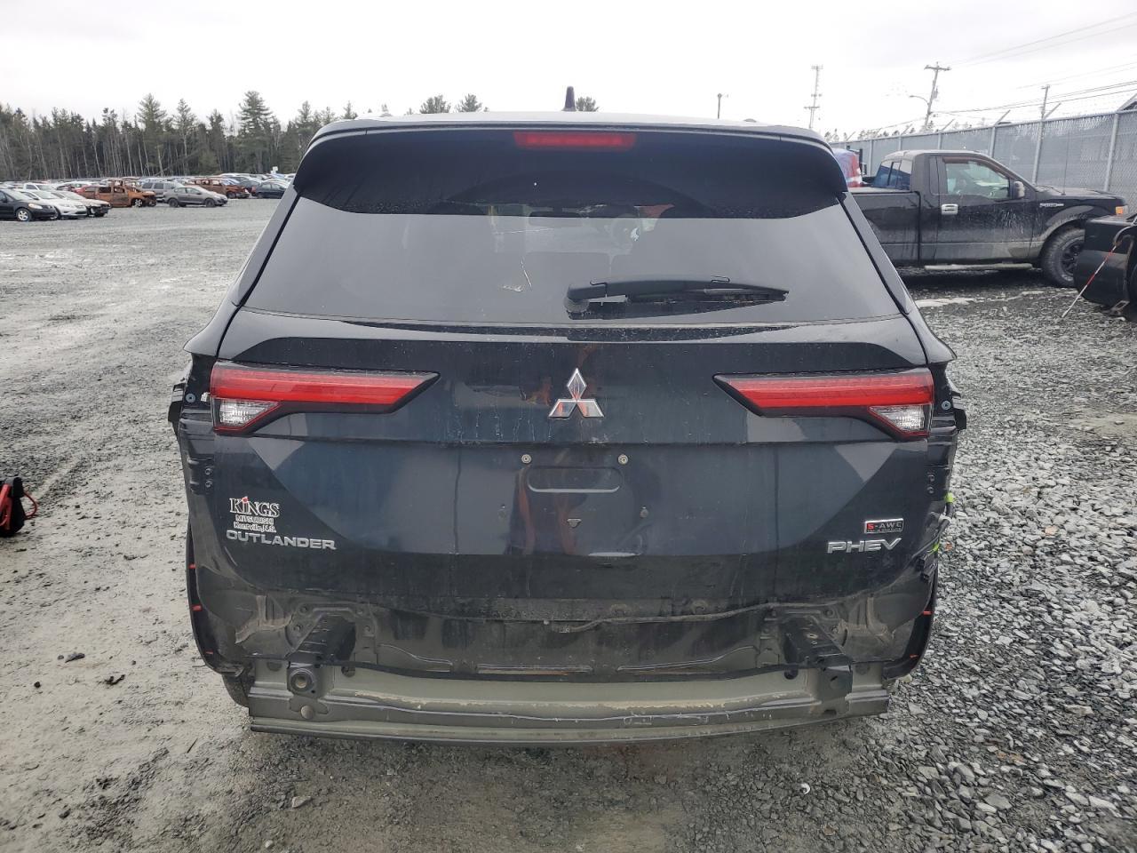 2023 MITSUBISHI outlander