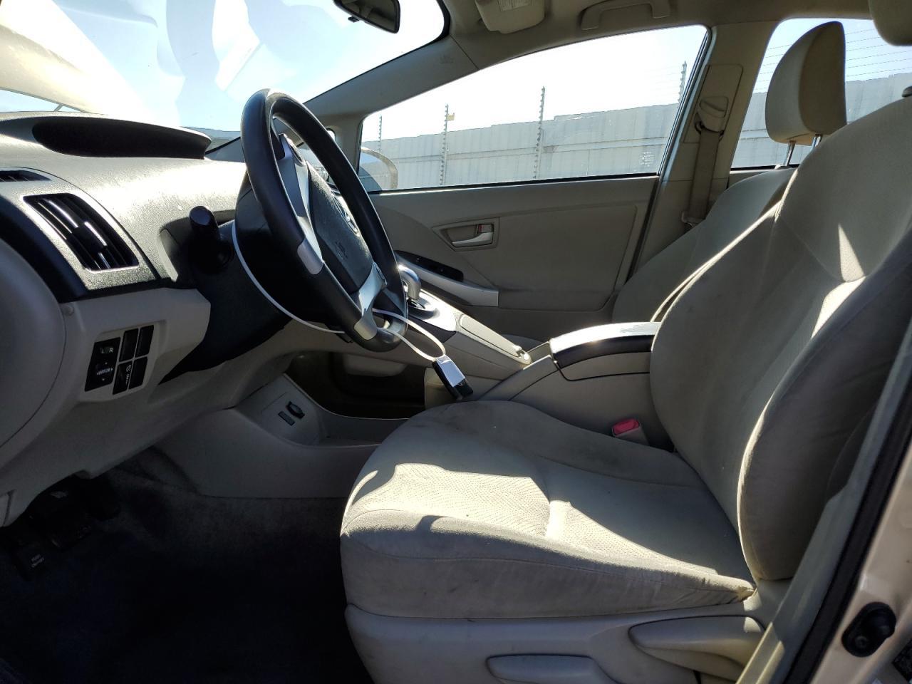 2011 TOYOTA PRIUS