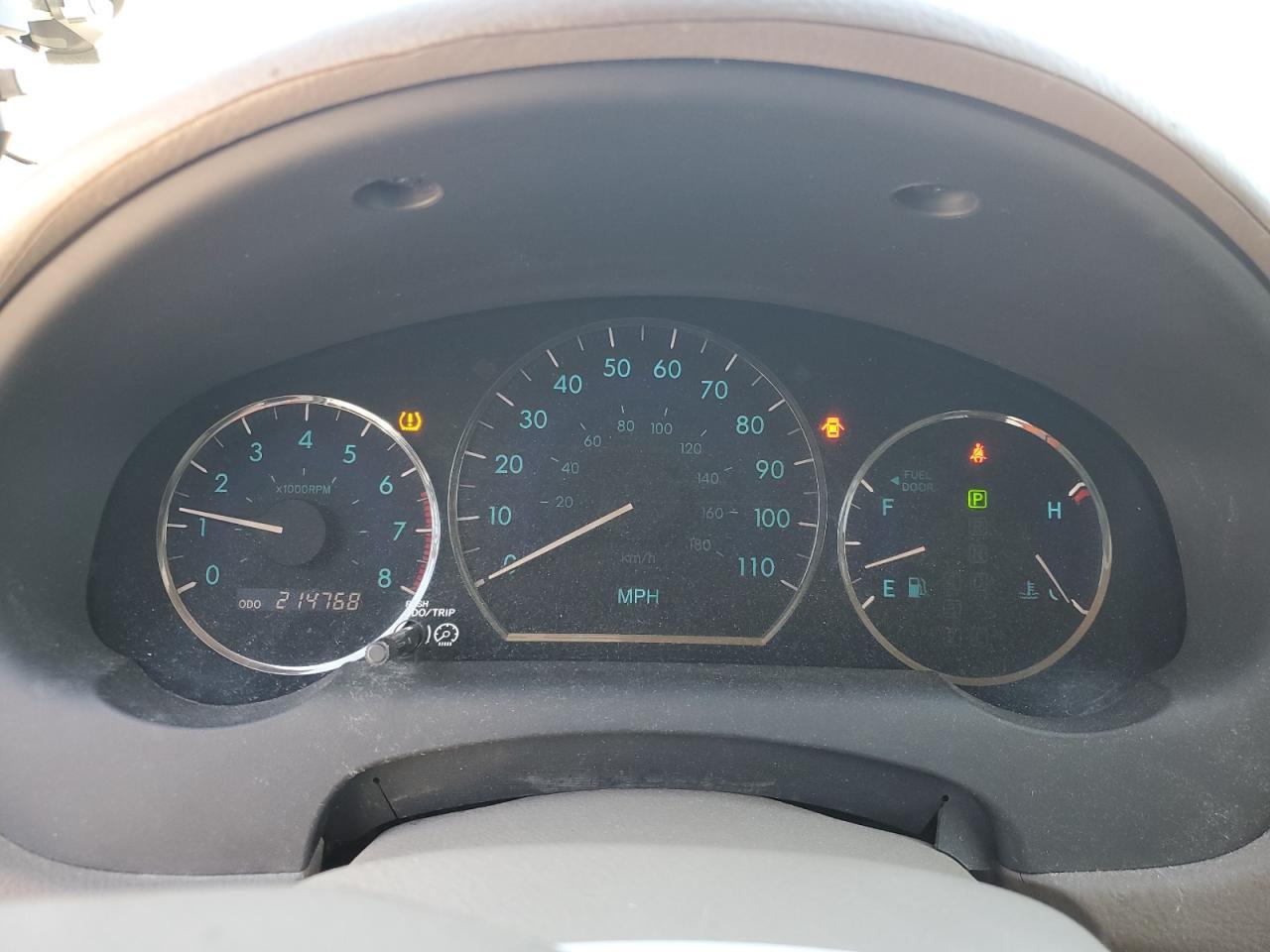 2010 TOYOTA SIENNA