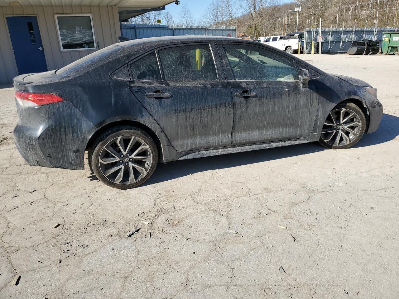2022 TOYOTA COROLLA