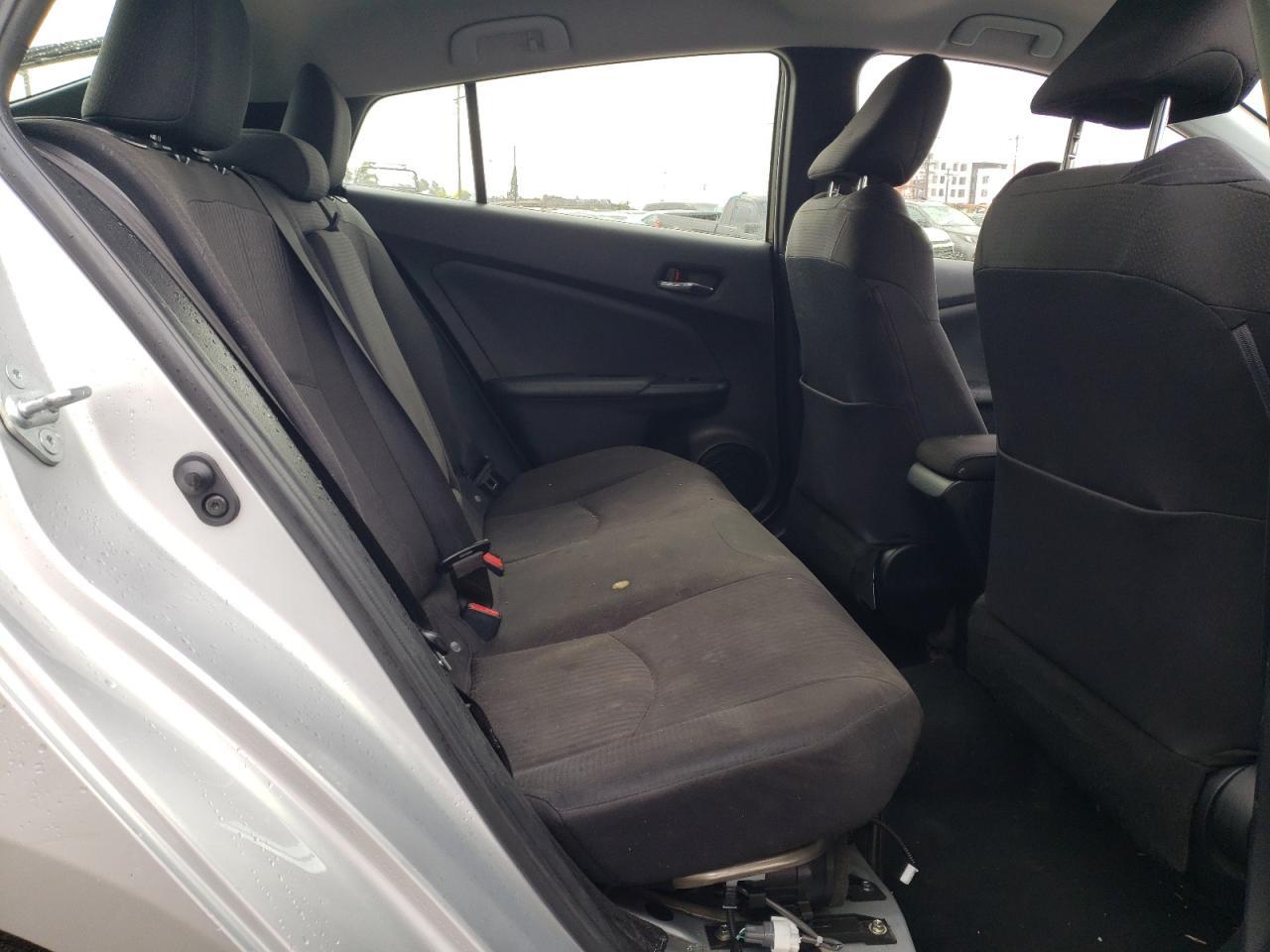 2017 TOYOTA PRIUS