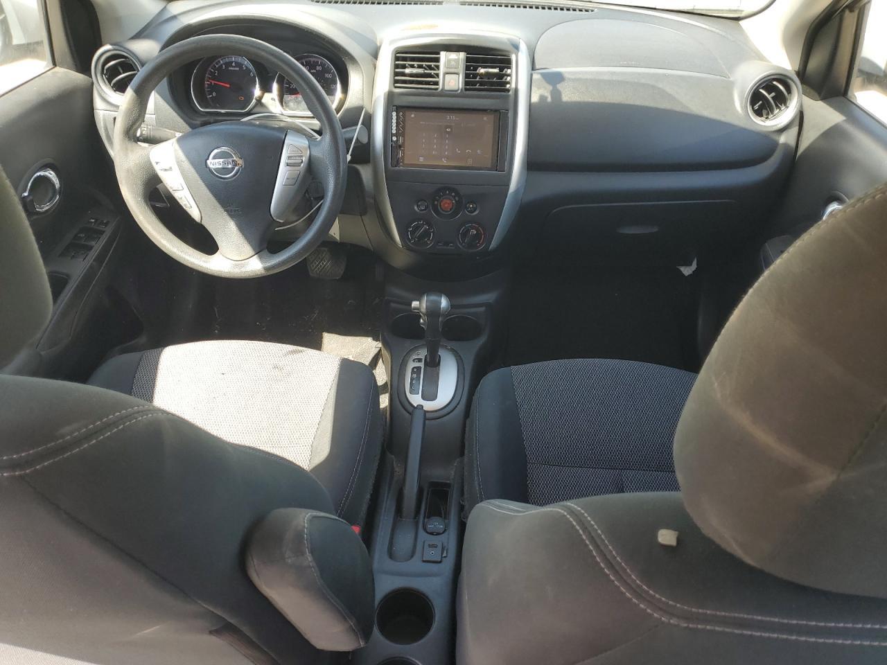 2016 NISSAN VERSA