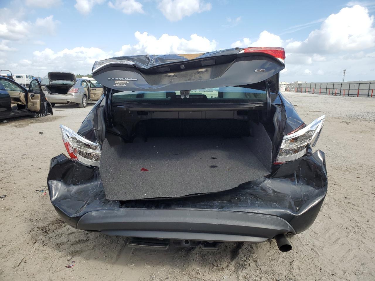 2018 TOYOTA COROLLA