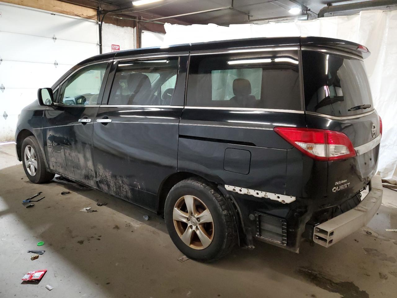 2015 NISSAN Quest
