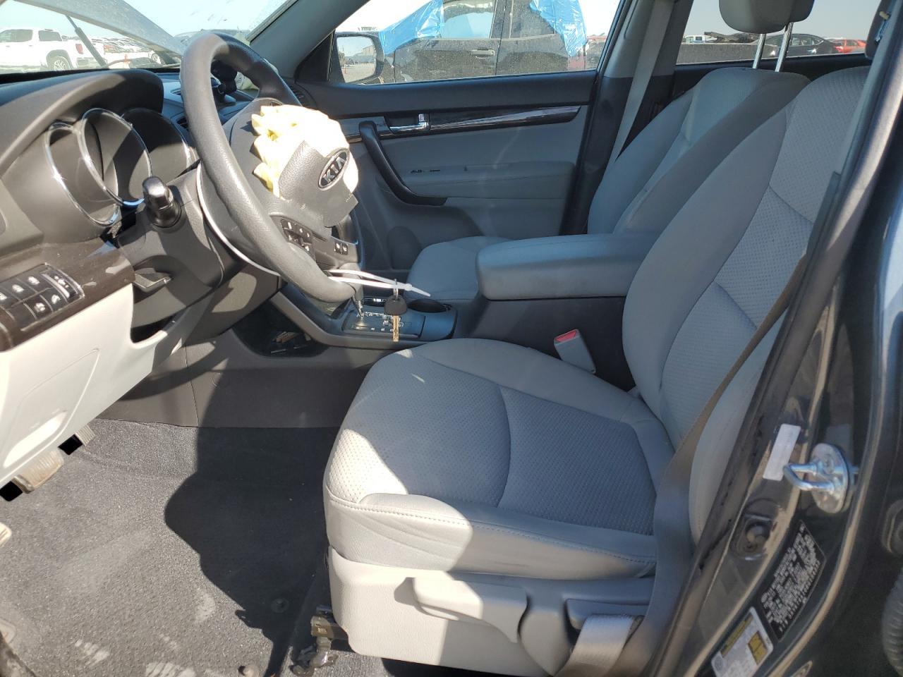 2011 KIA SORENTO