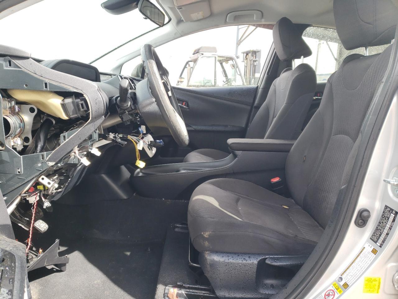 2017 TOYOTA PRIUS