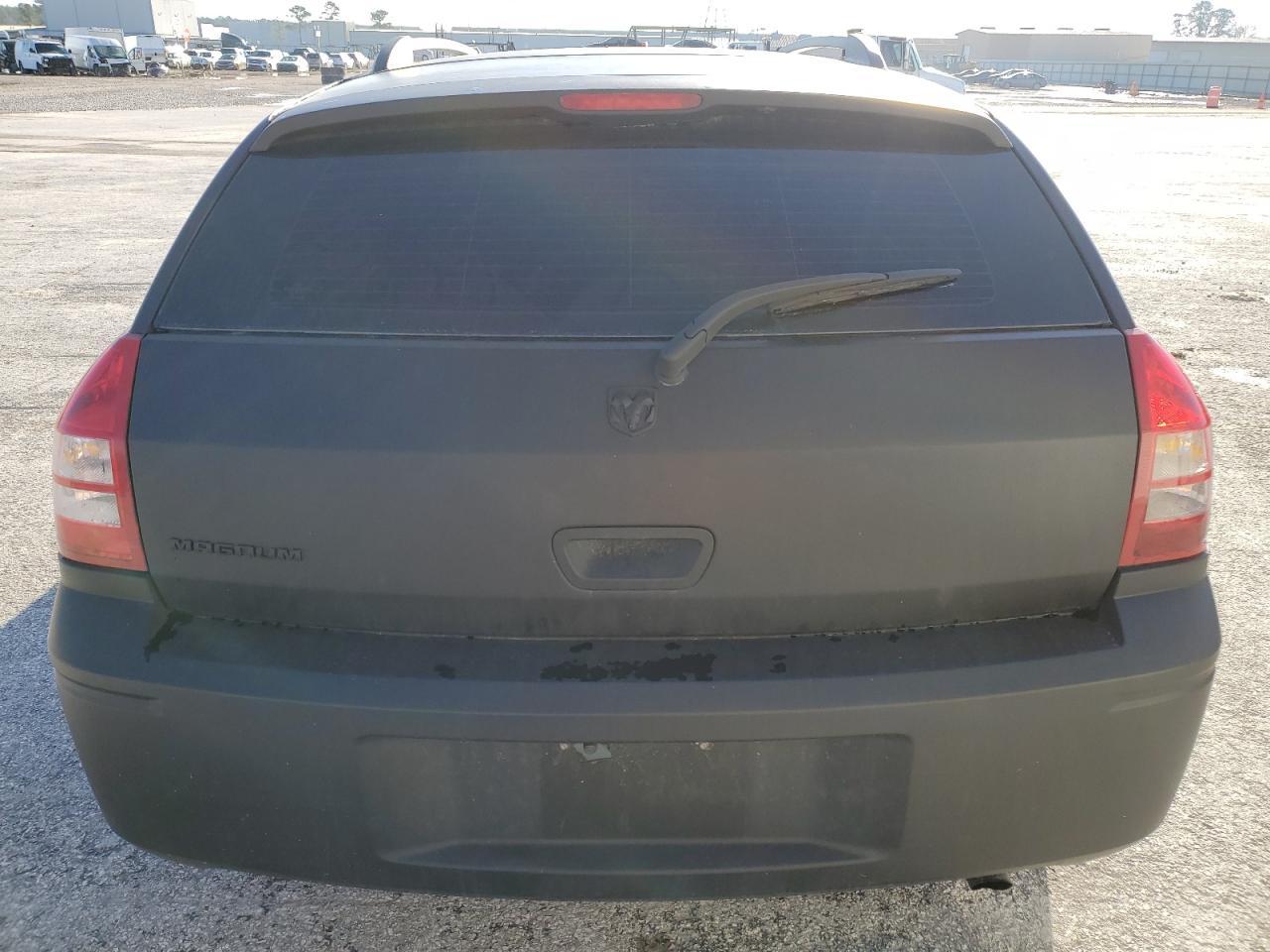 2006 DODGE MAGNUM