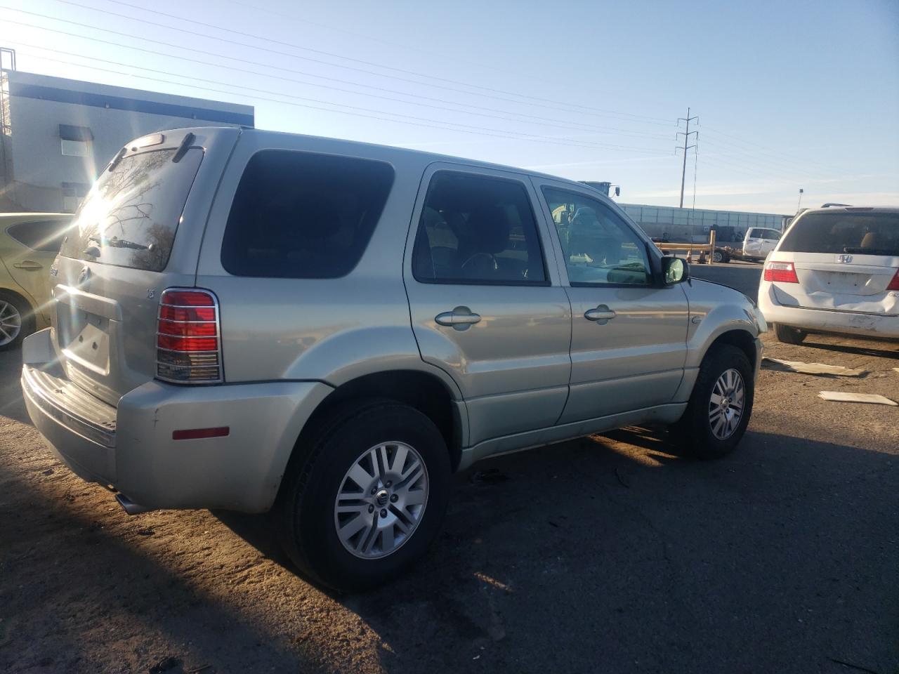 2005 MERCURY Mariner