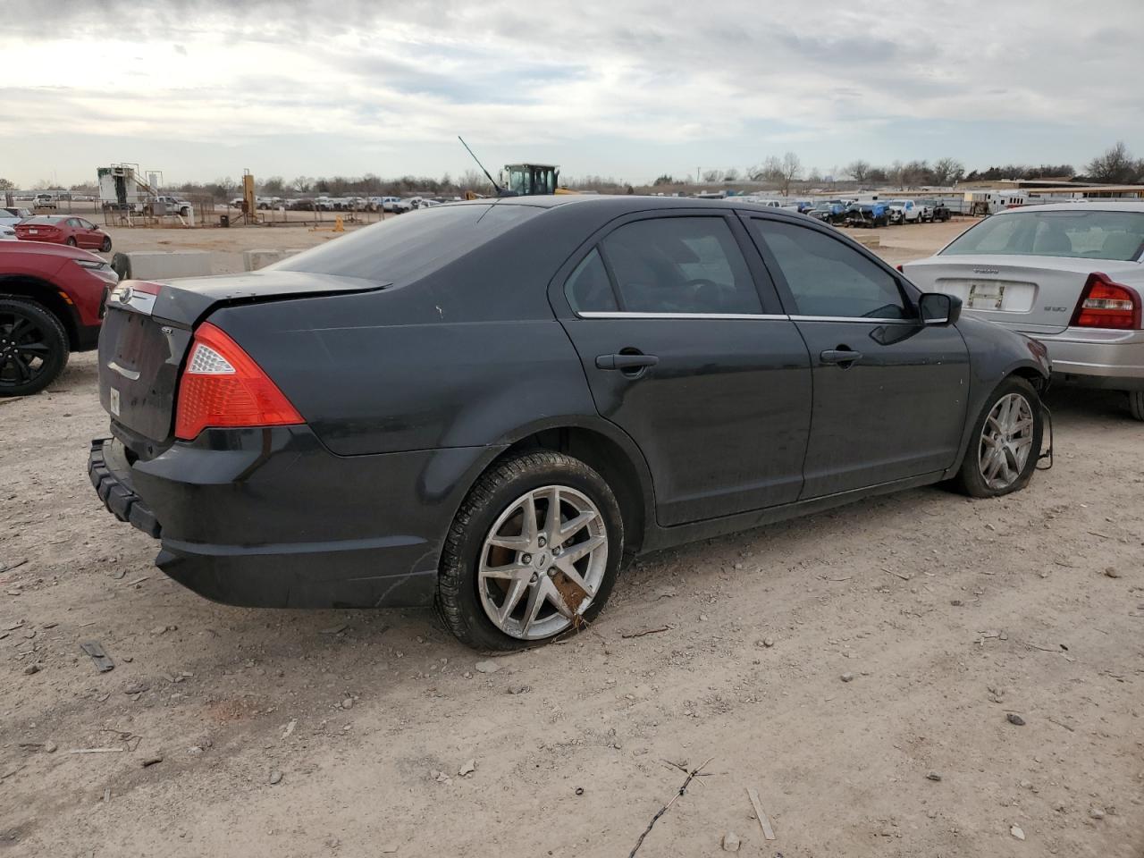 2011 FORD FUSION
