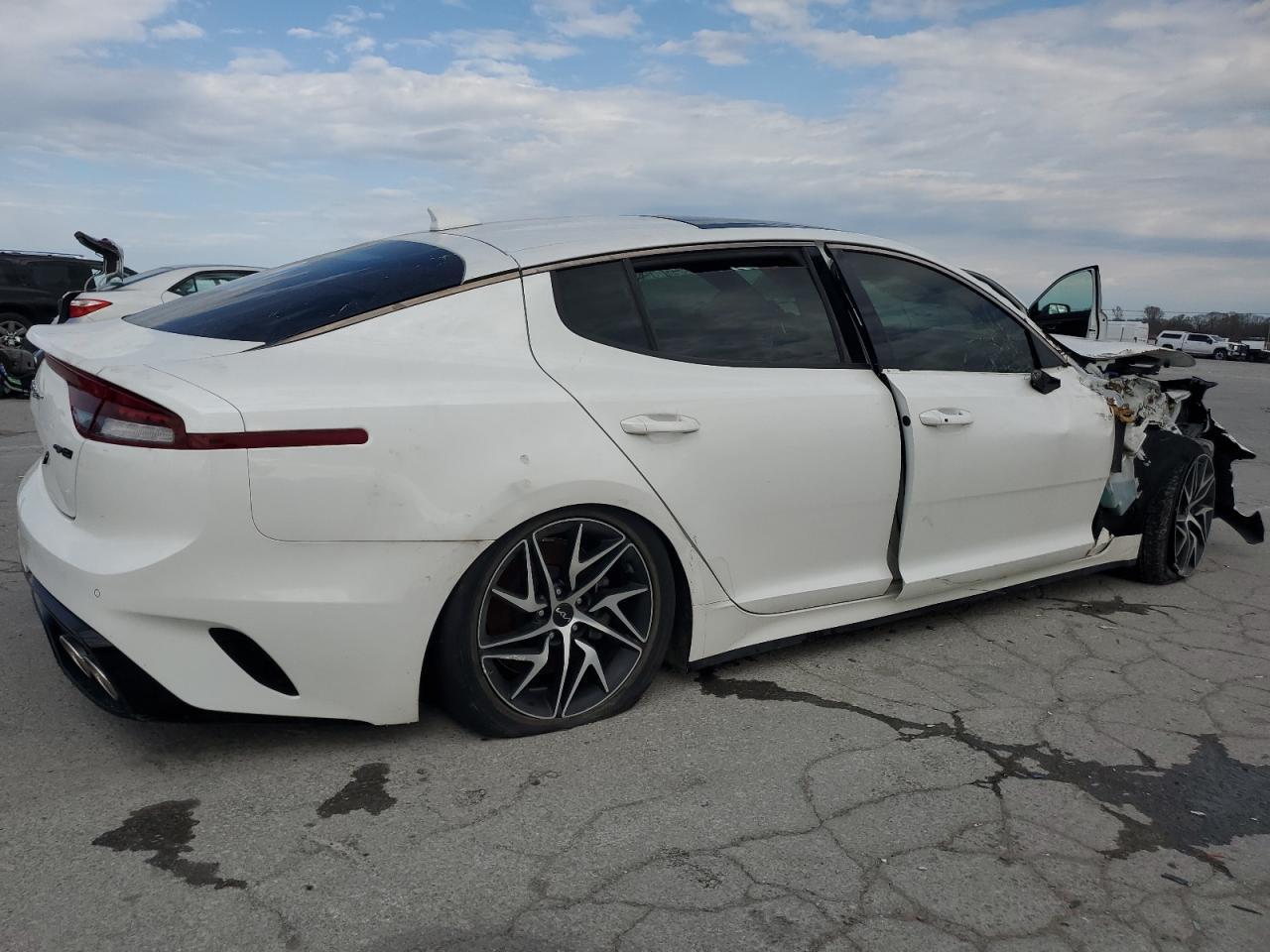 2022 KIA Stinger