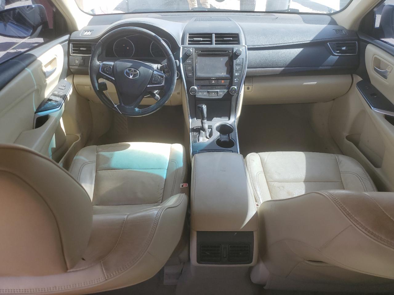 2016 TOYOTA CAMRY