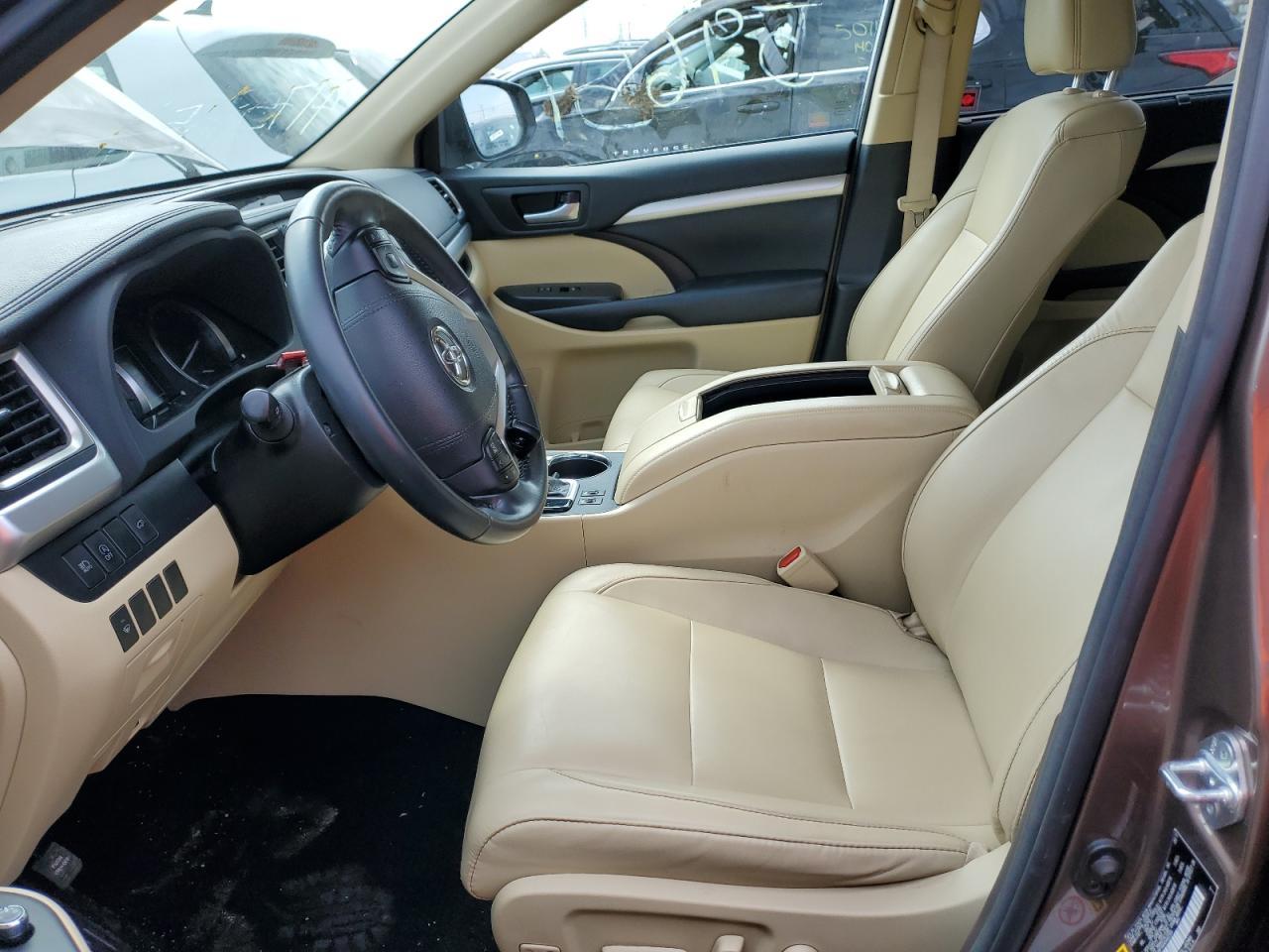2017 TOYOTA HIGHLANDER