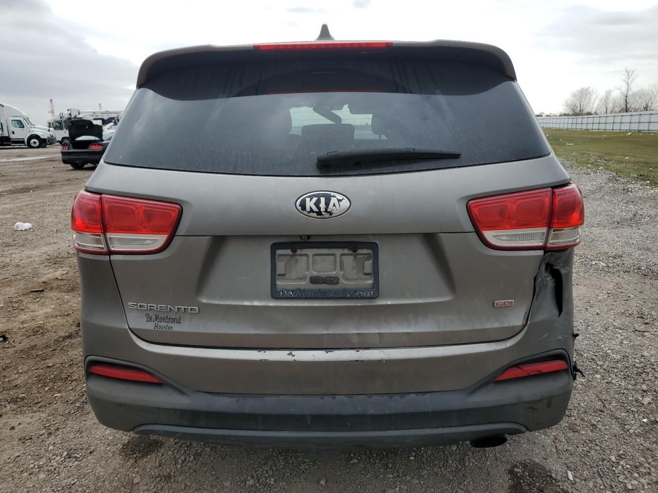 2016 KIA SORENTO
