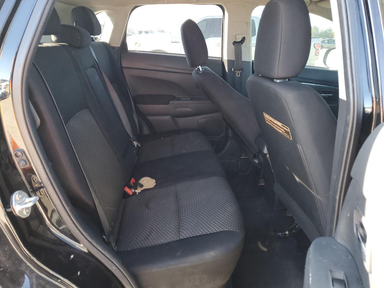 2016 MITSUBISHI outlander