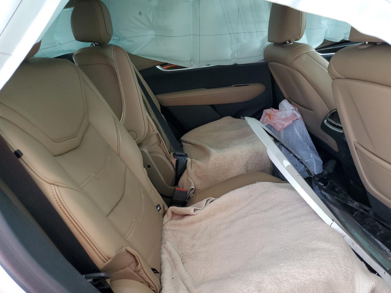 2022 CADILLAC XT6