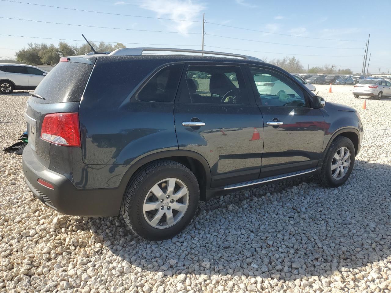 2011 KIA SORENTO