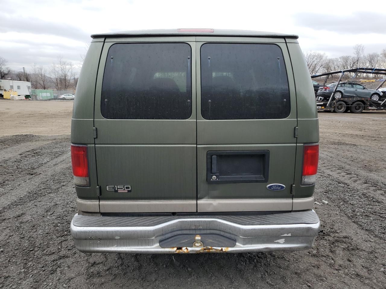 2002 FORD ECONOLINE
