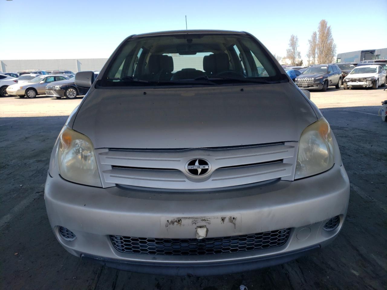 2005 TOYOTA SCION