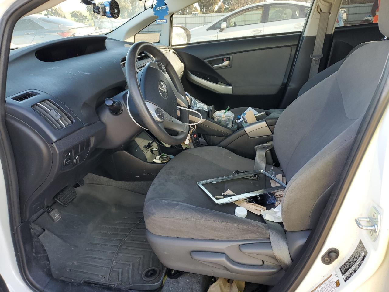 2015 TOYOTA PRIUS