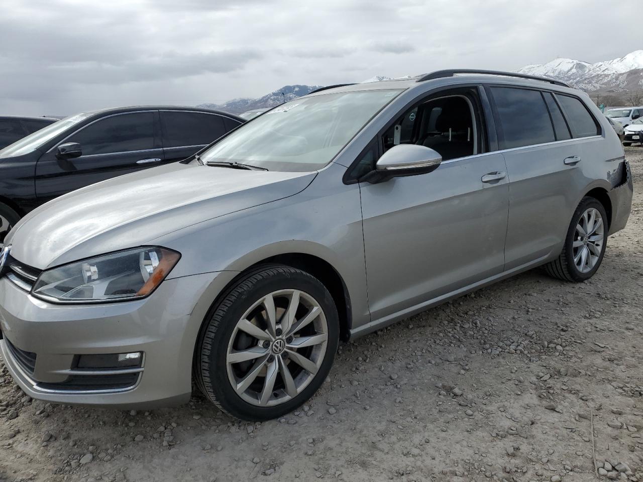 2017 VOLKSWAGEN GOLF