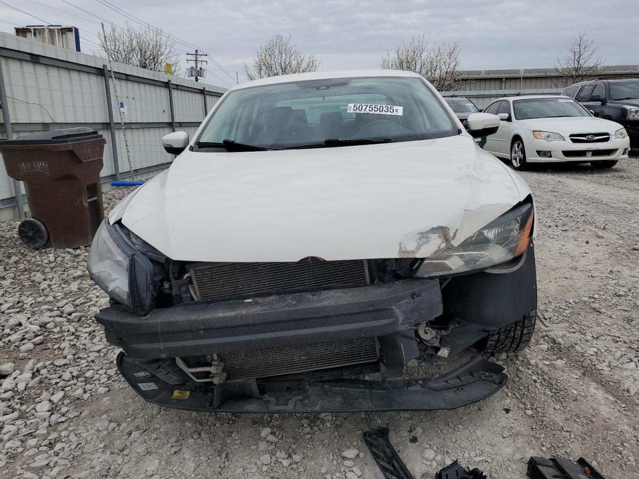 2013 VOLKSWAGEN Passat