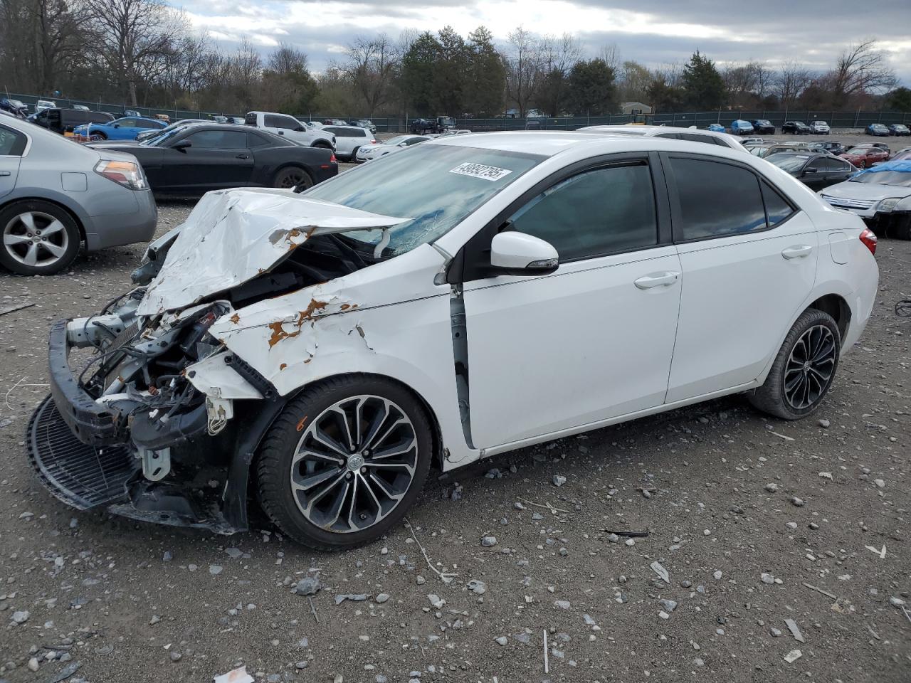 2015 TOYOTA COROLLA