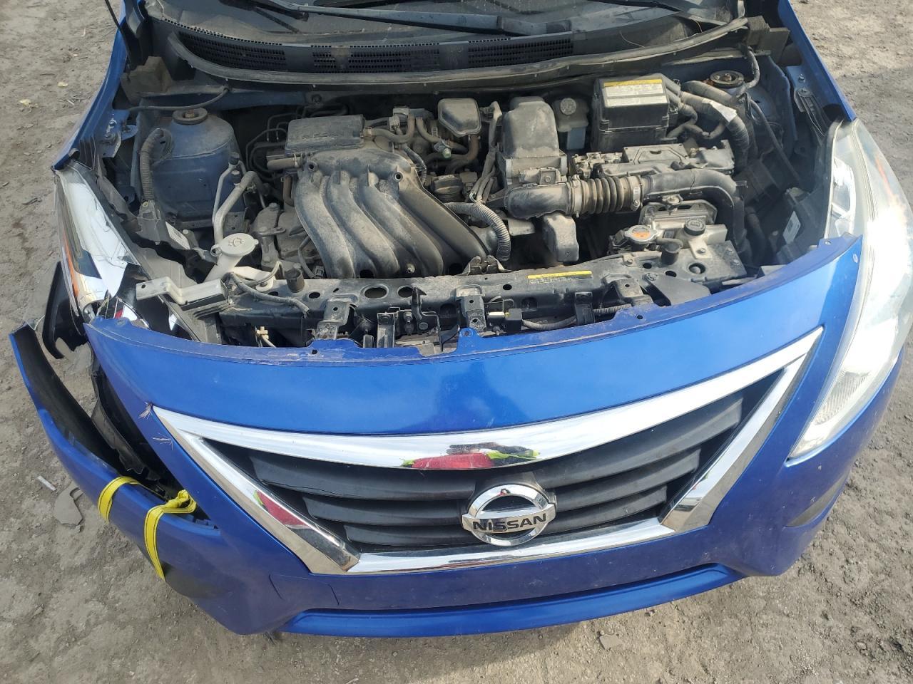 2015 NISSAN VERSA