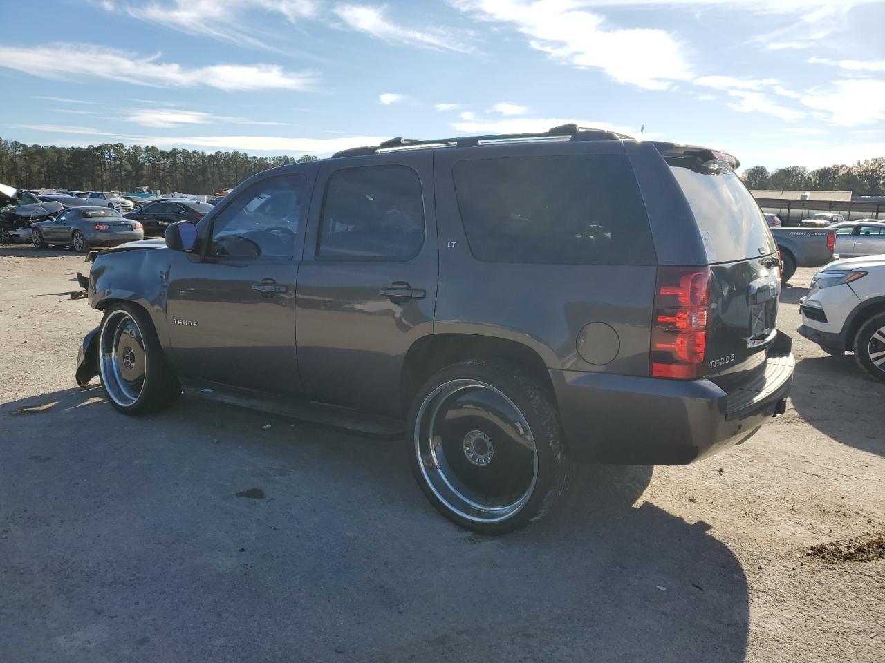 2011 CHEVROLET Tahoe
