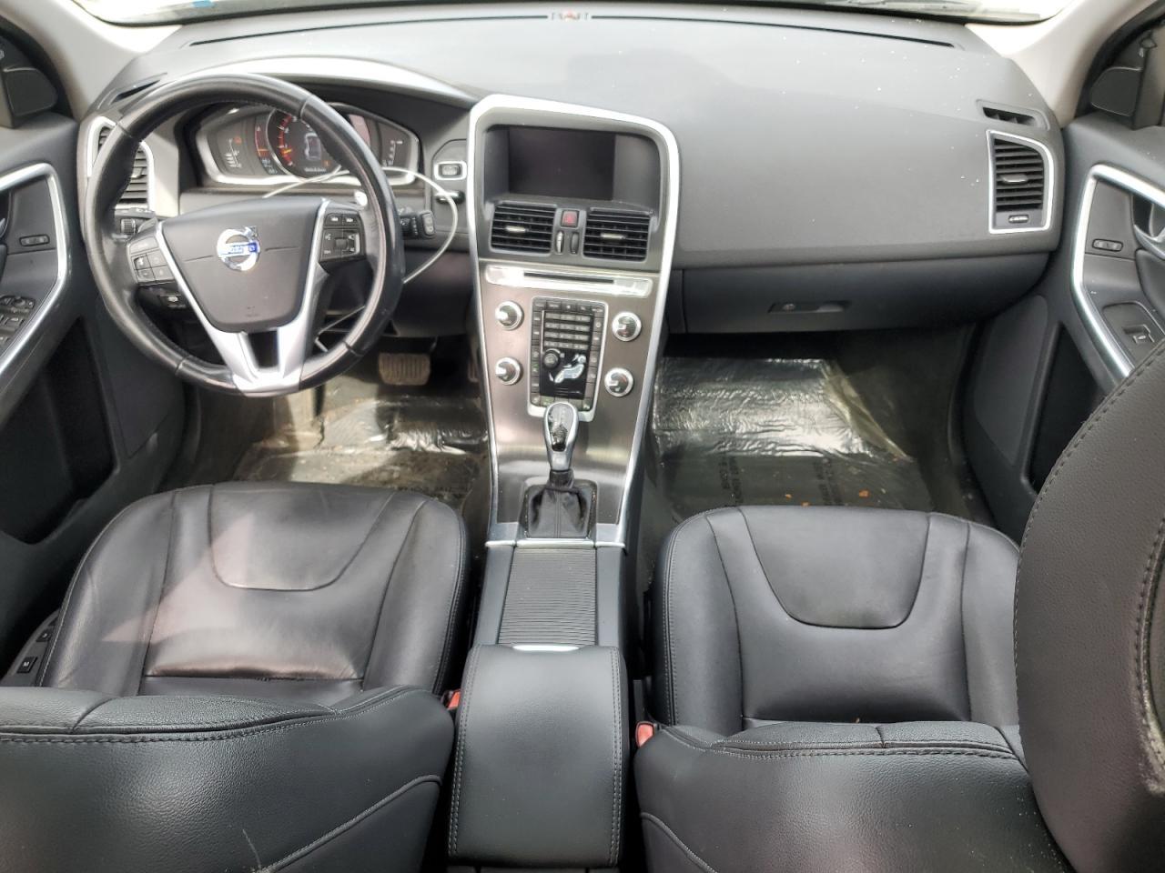 2015 VOLVO XC60