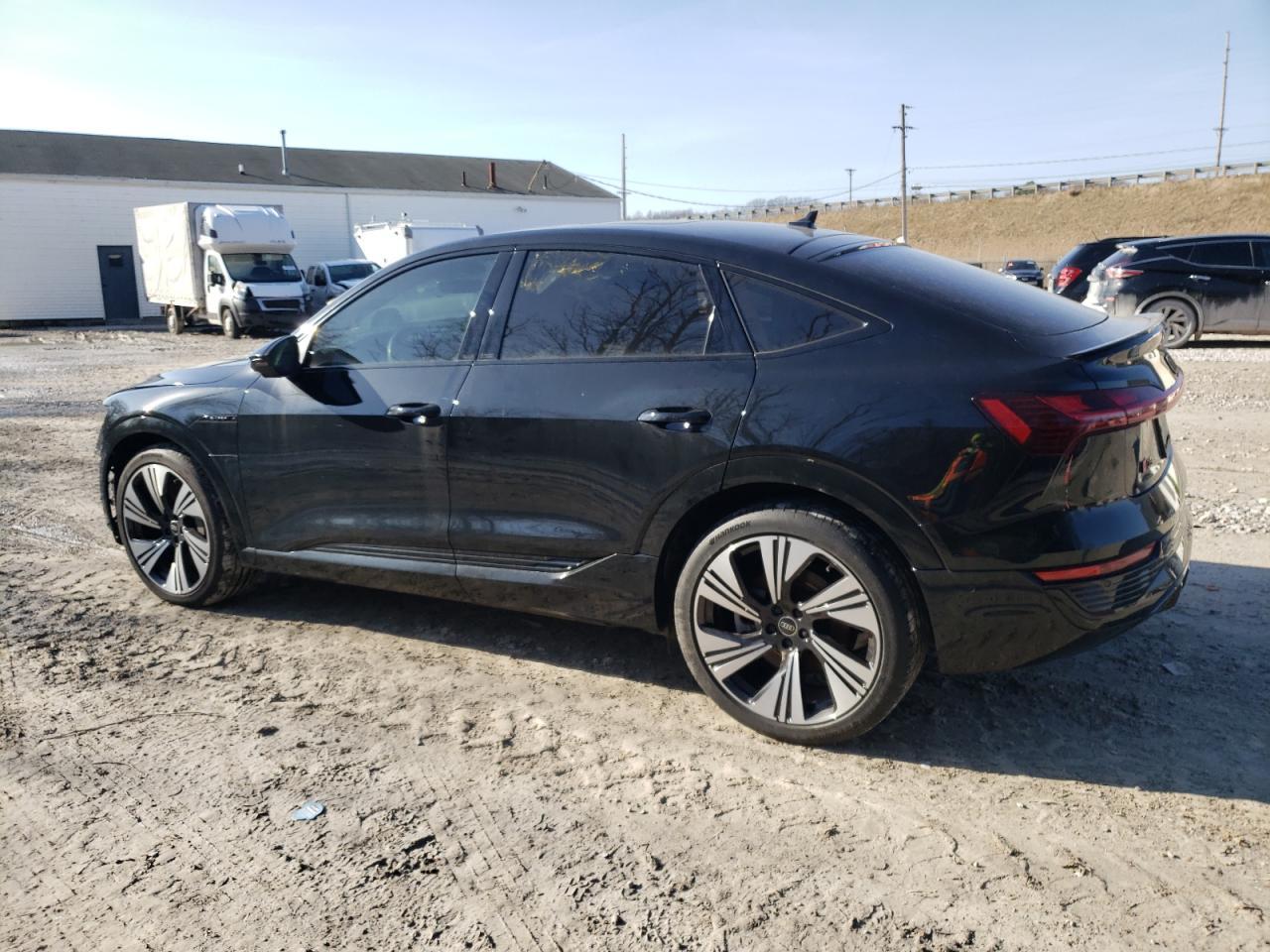 2024 AUDI Q8