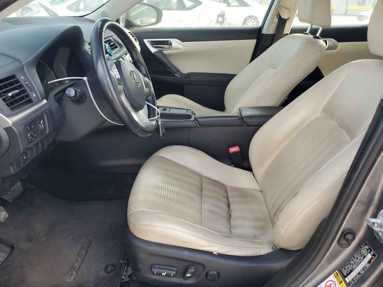 2013 LEXUS CT 200