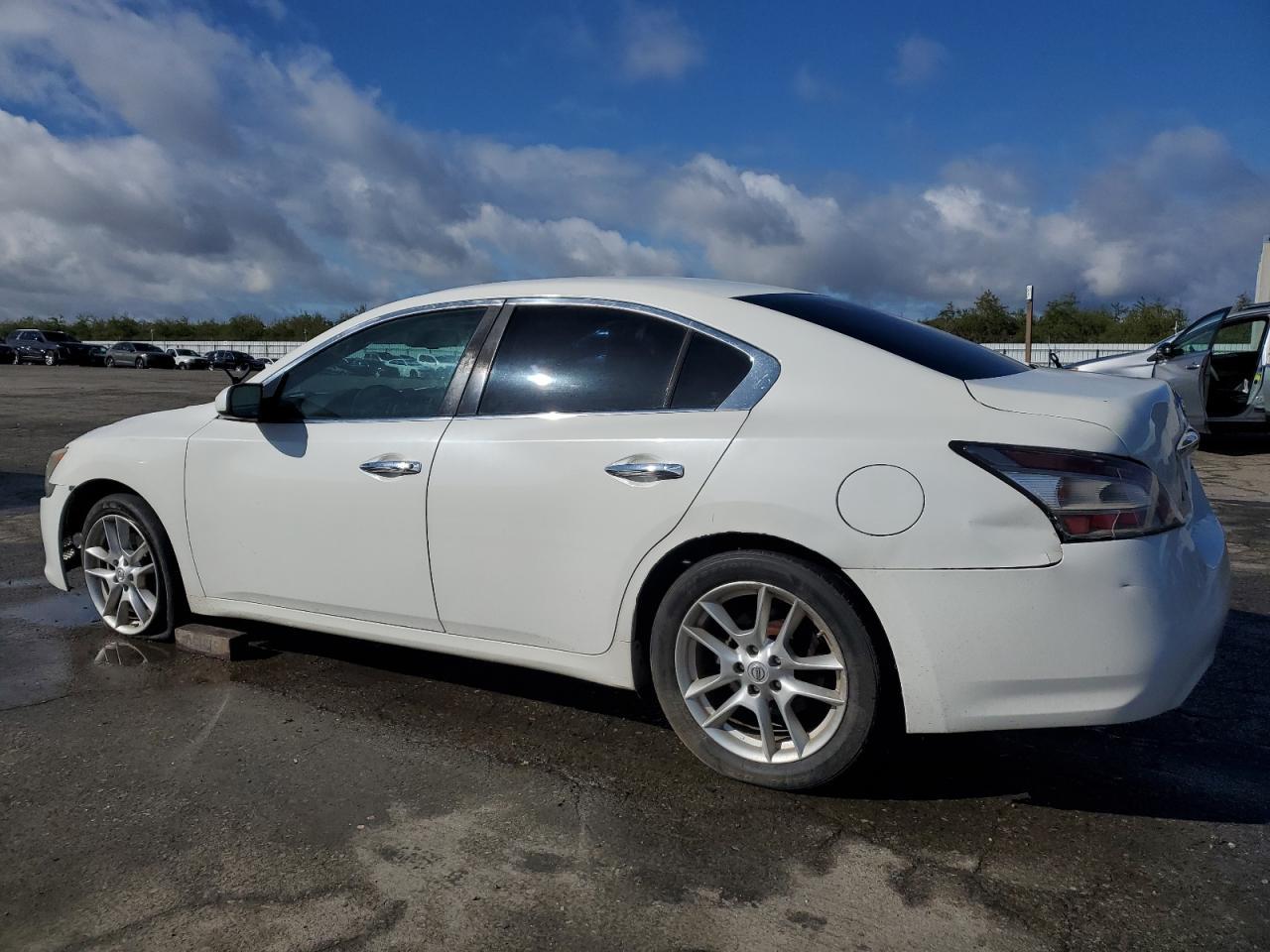 2012 NISSAN Maxima