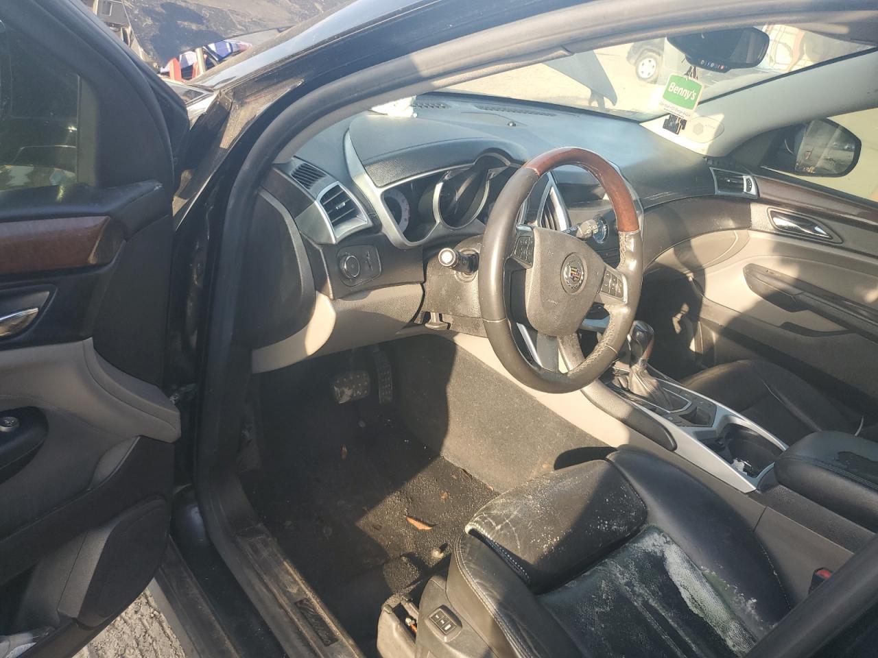 2011 CADILLAC SRX