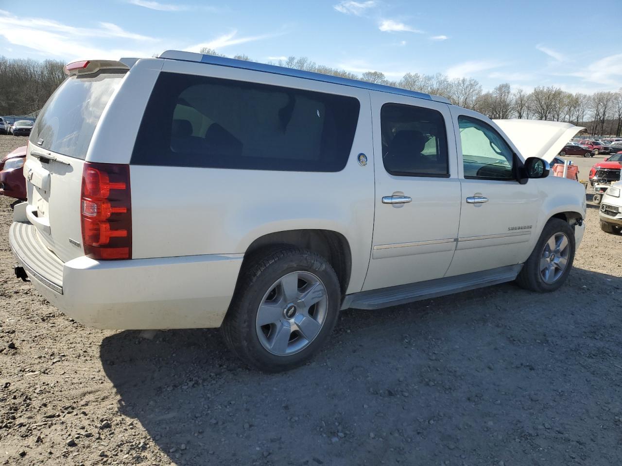 2010 CHEVROLET Suburban