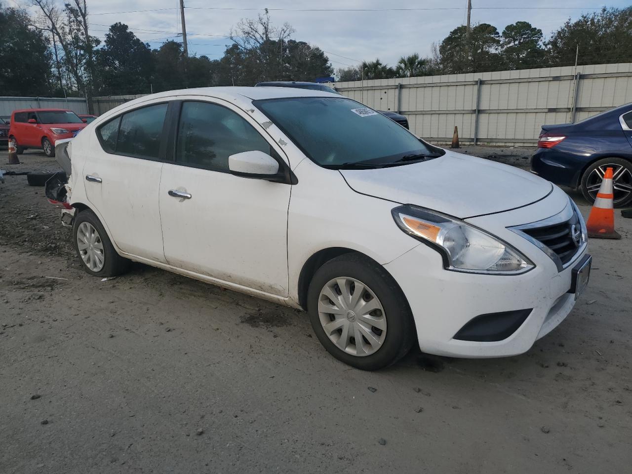 2018 NISSAN VERSA