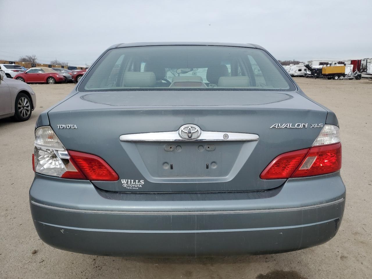 2004 TOYOTA Avalon