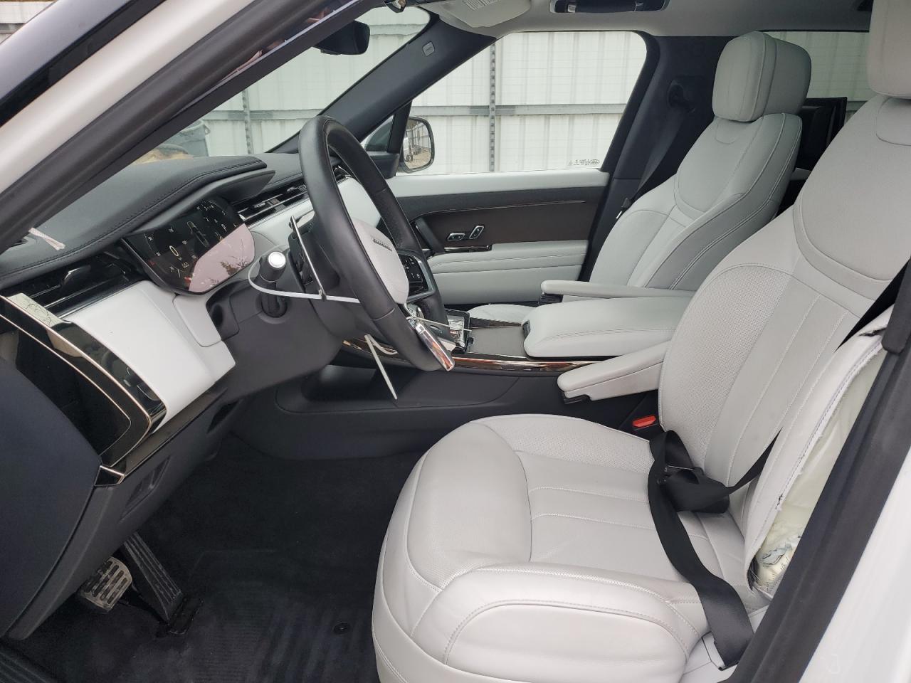 2024 LAND ROVER RANGE ROVER