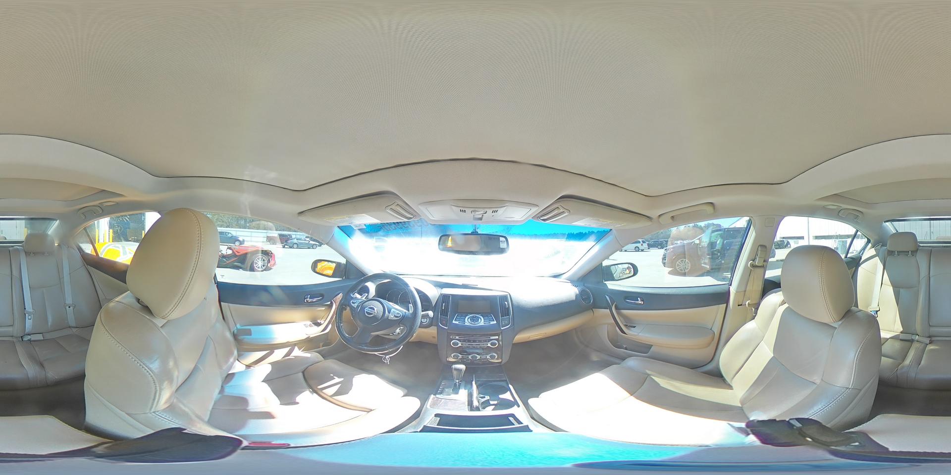 2011 NISSAN Maxima