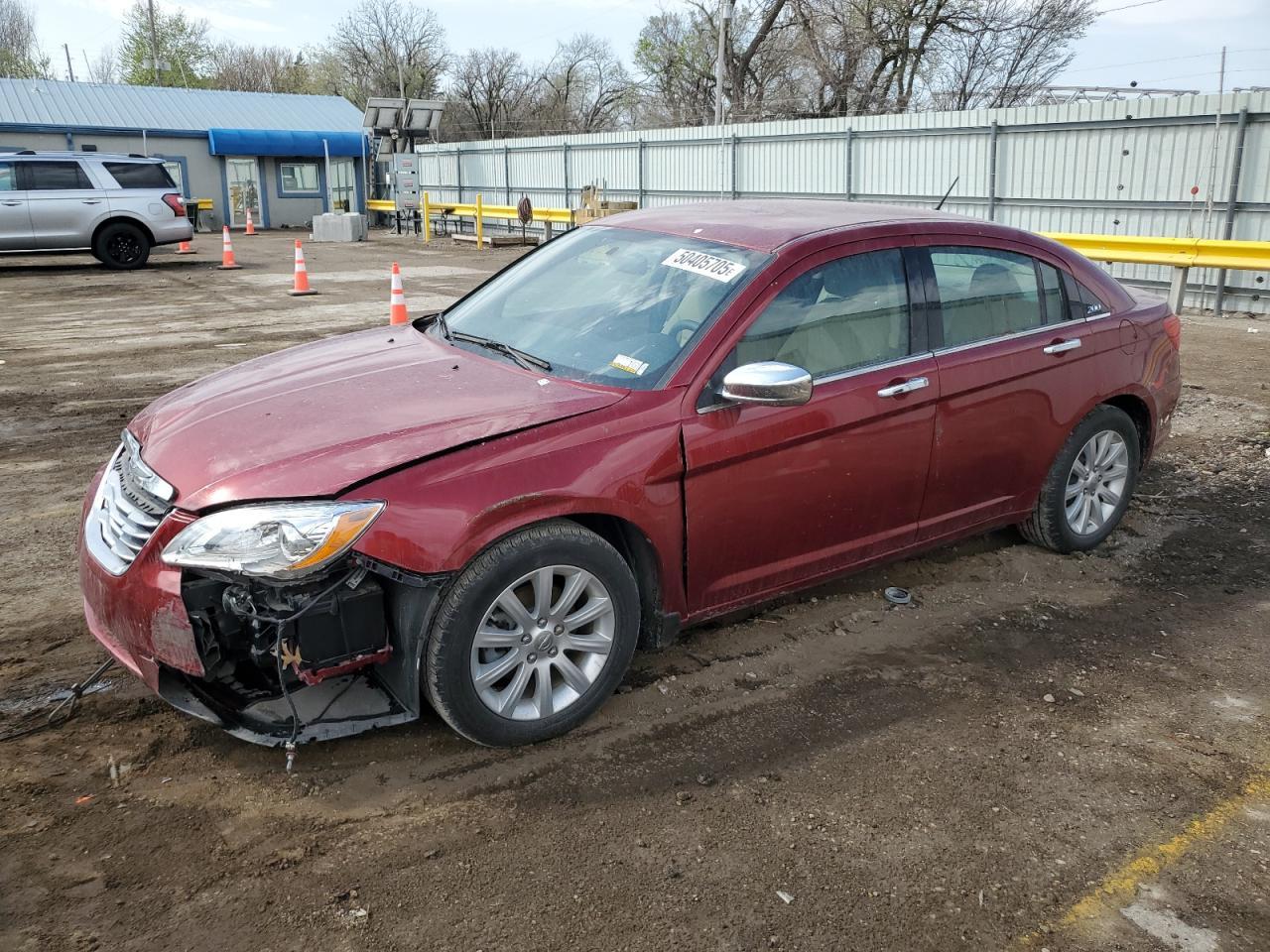 2013 CHRYSLER 200