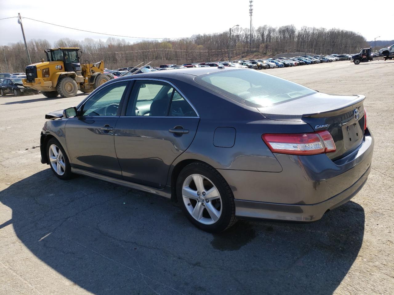 2011 TOYOTA CAMRY