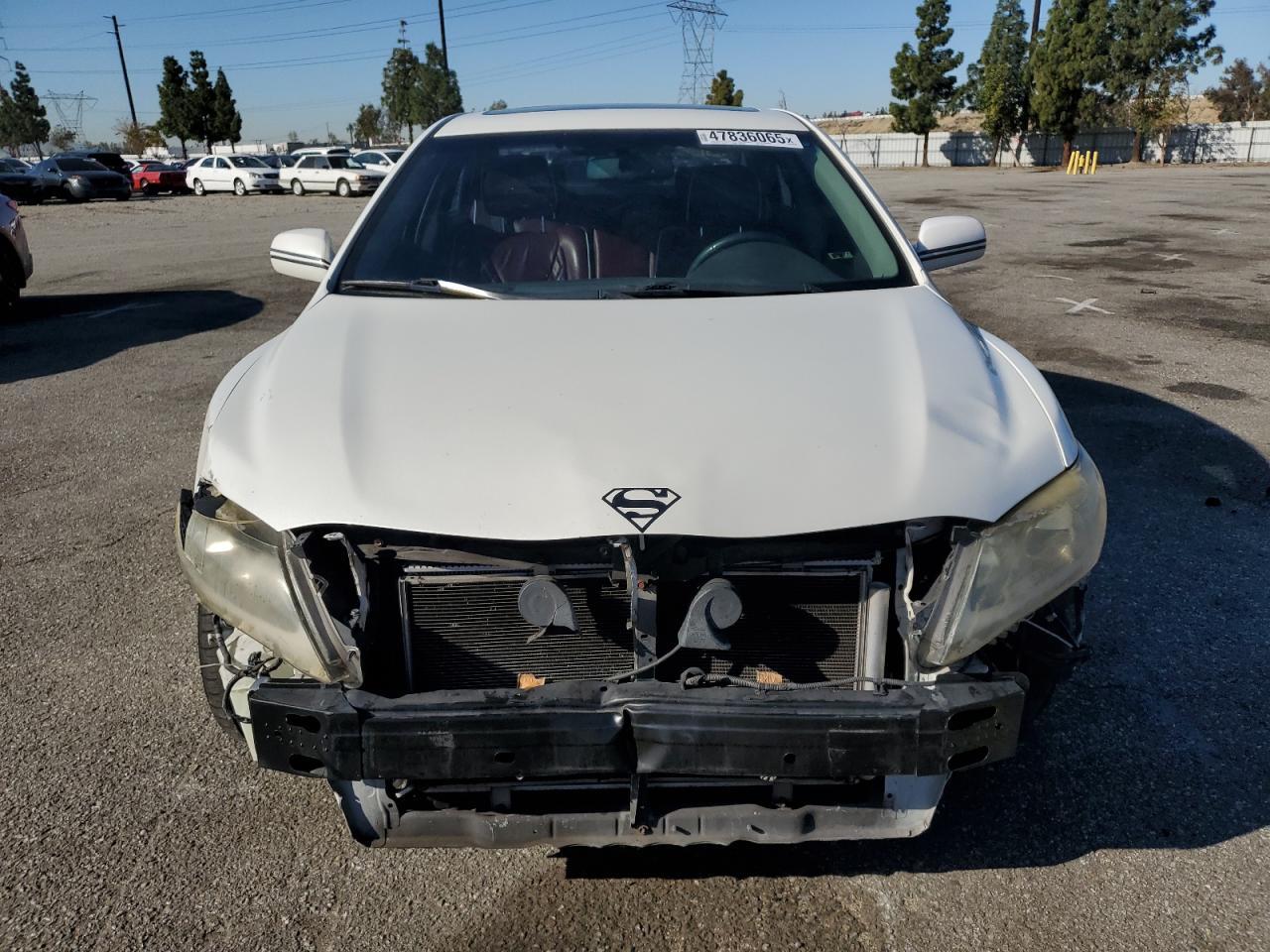 2011 TOYOTA CAMRY