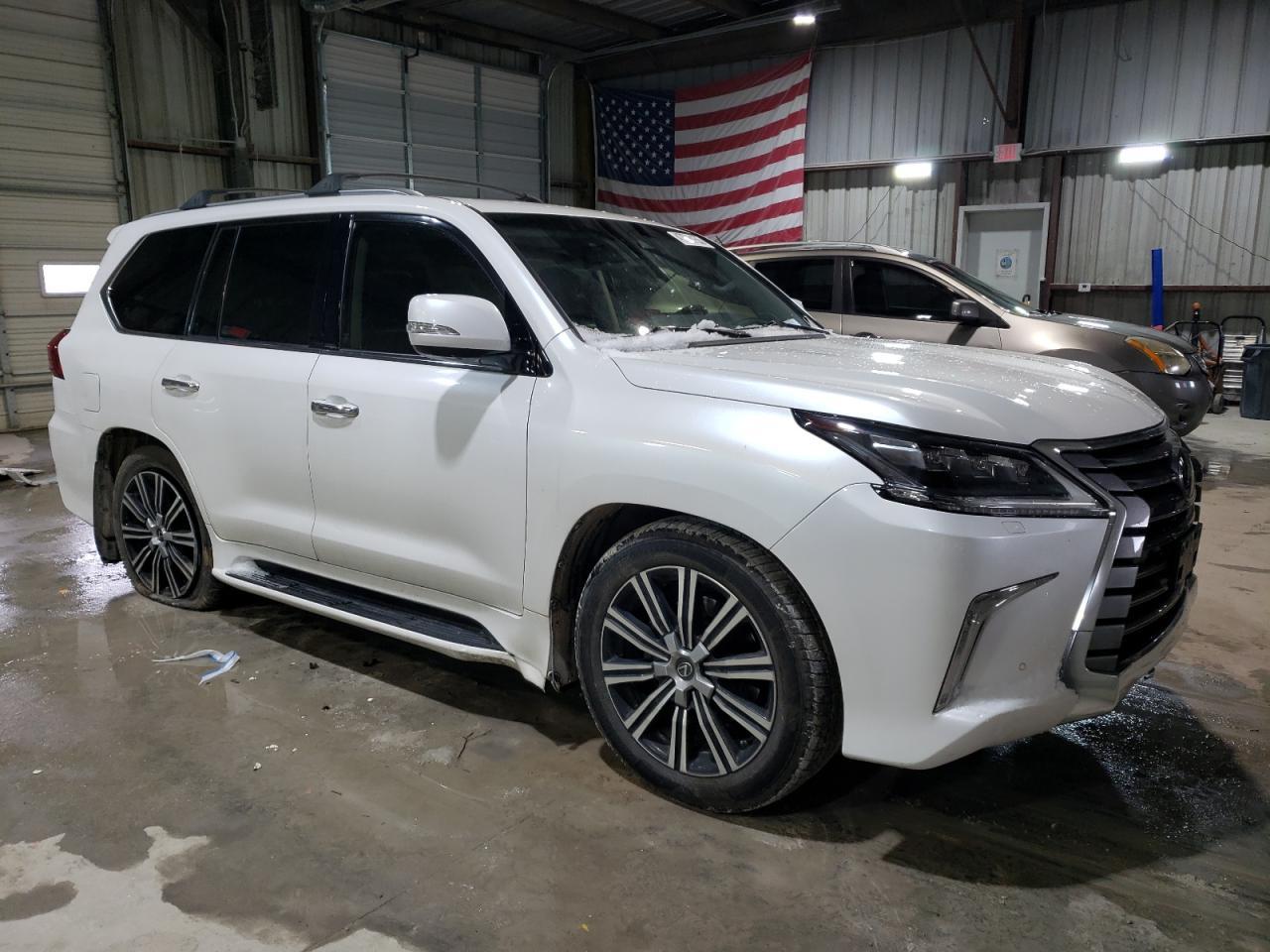 2018 LEXUS LX 570