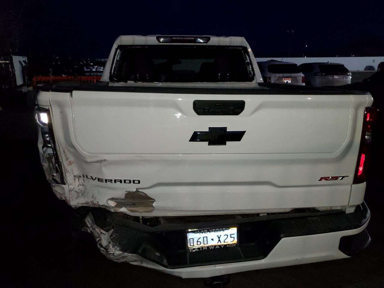 2023 CHEVROLET Silverado