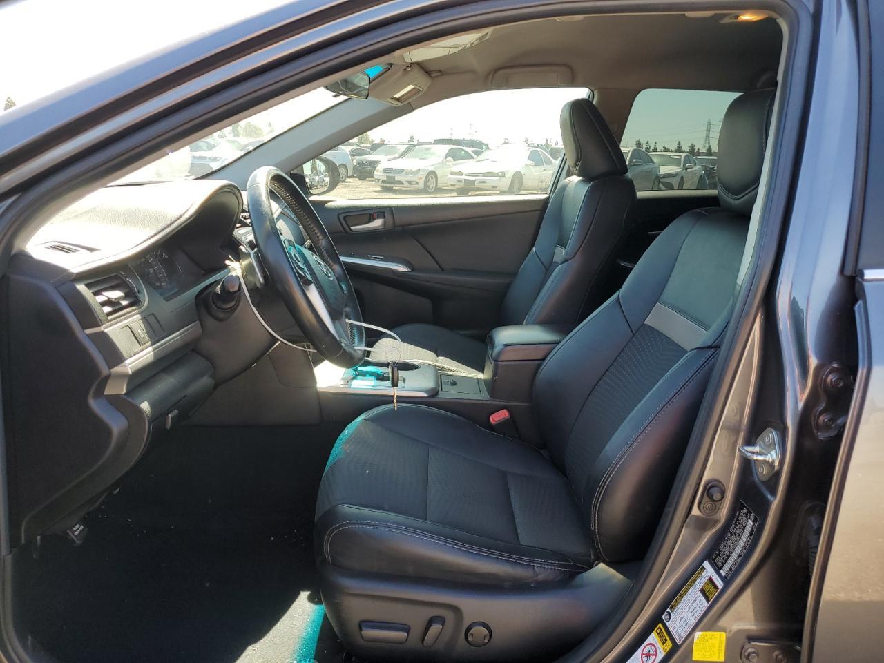 2014 TOYOTA CAMRY