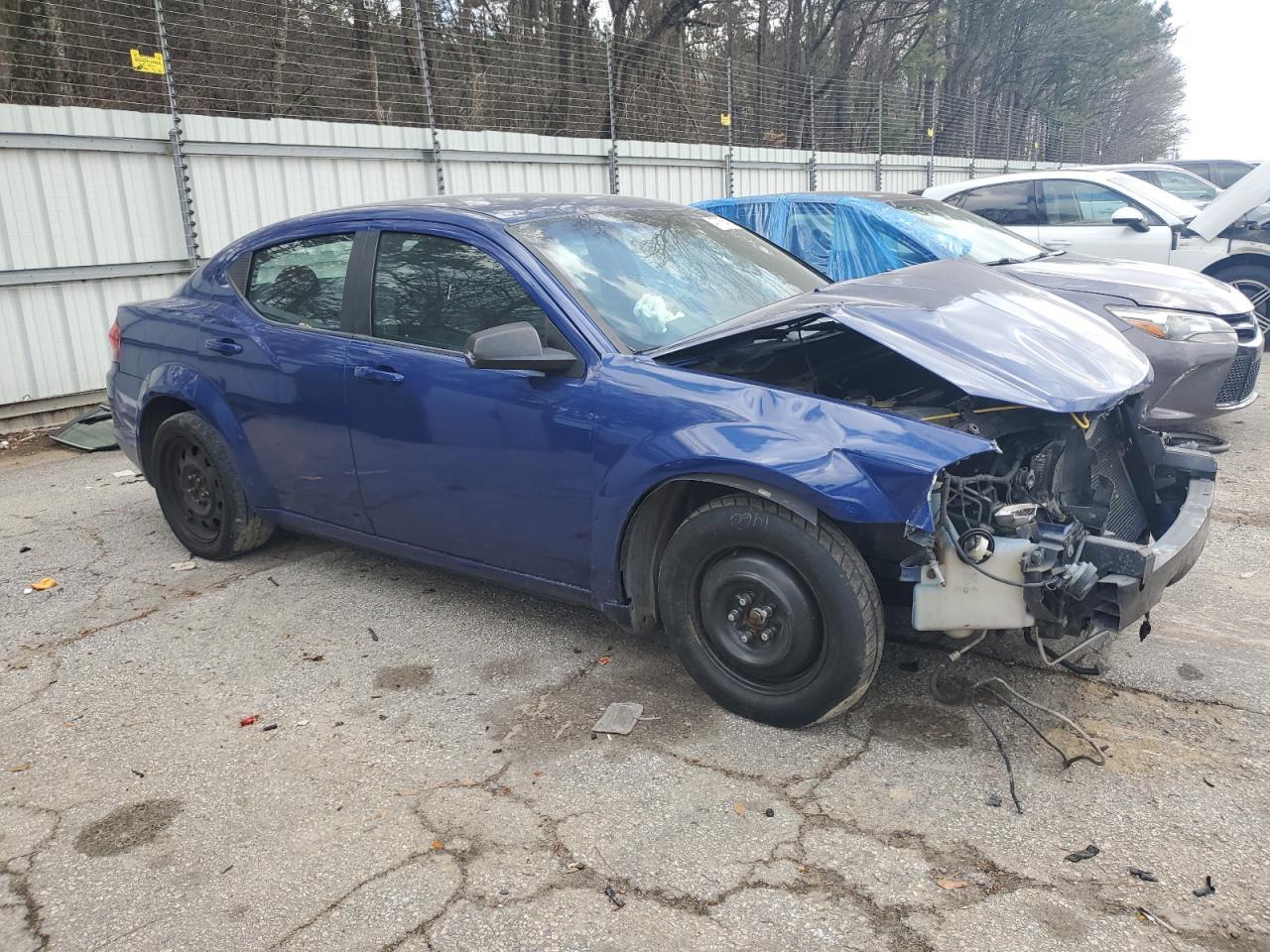 2013 DODGE Avenger