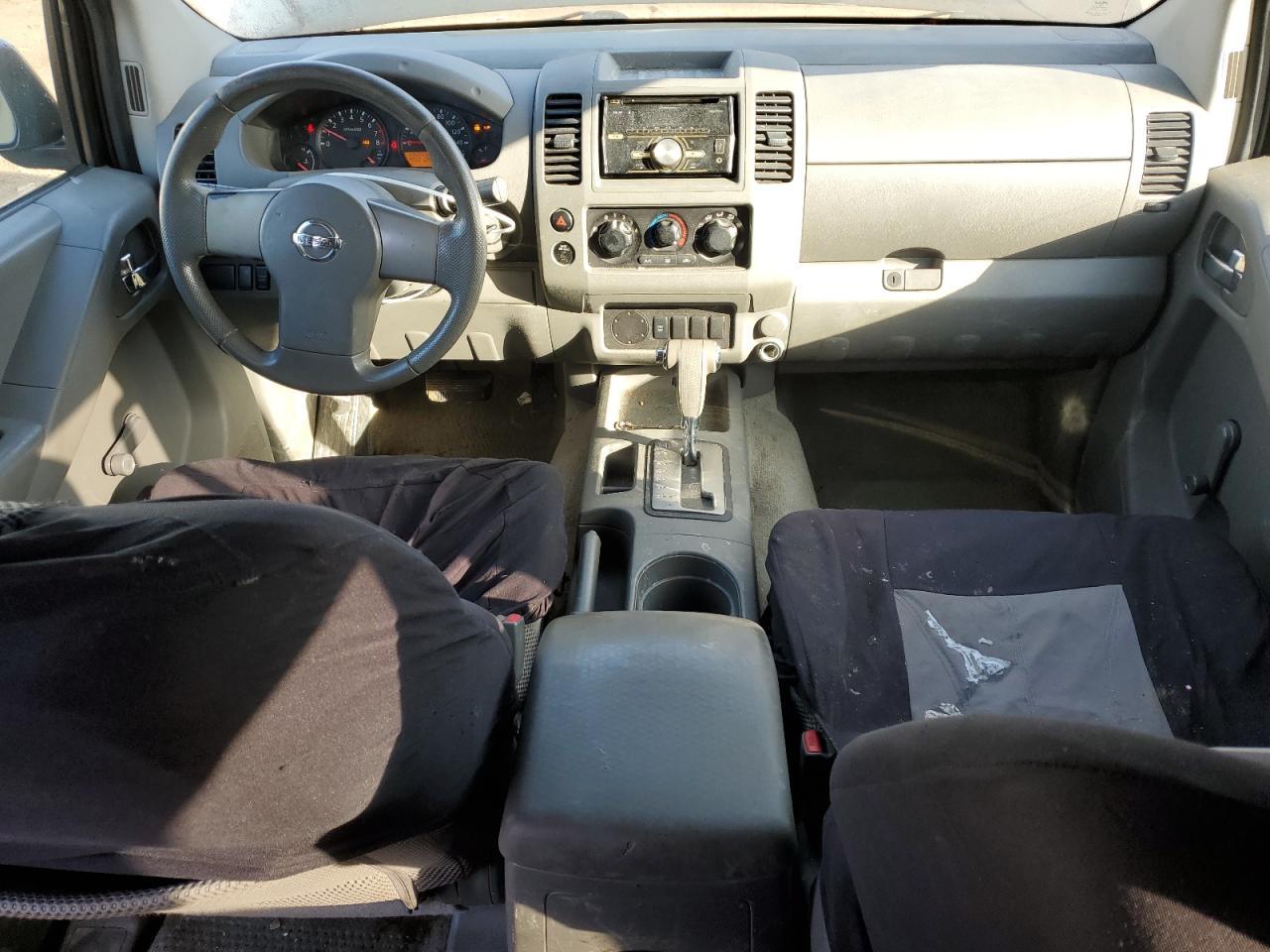 2011 NISSAN Frontier