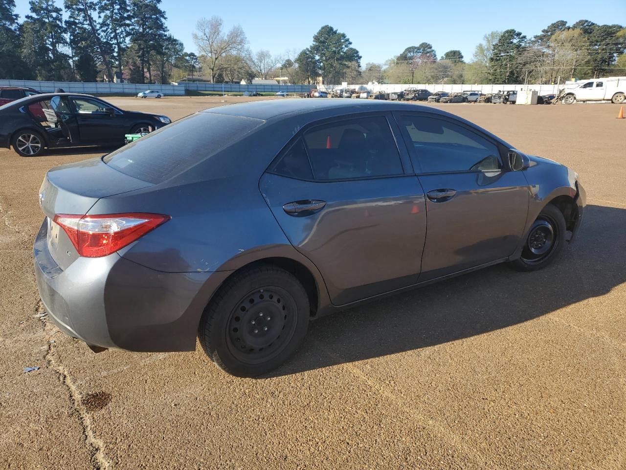 2015 TOYOTA COROLLA