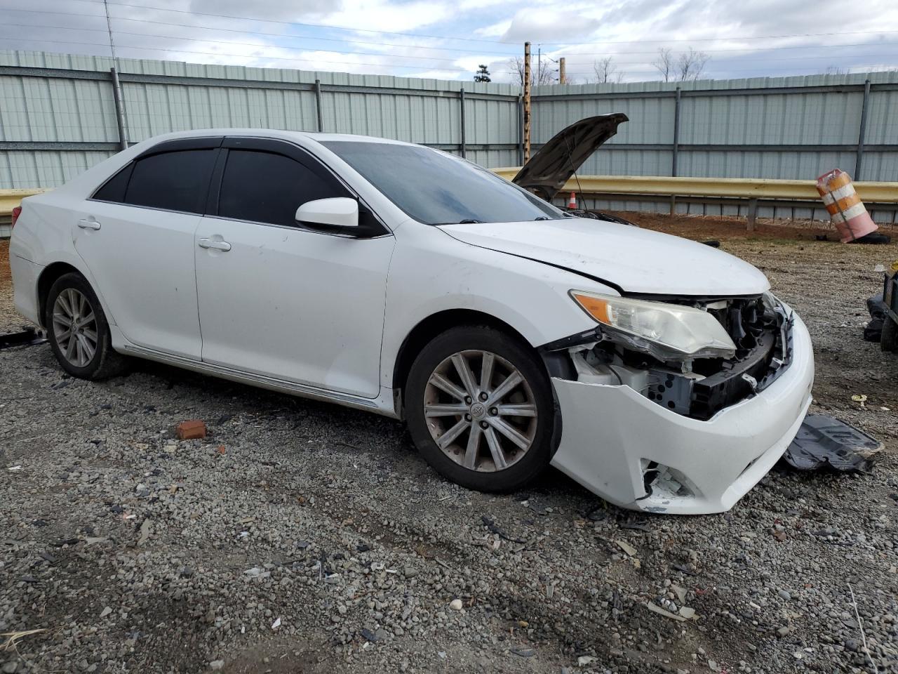 2014 TOYOTA CAMRY