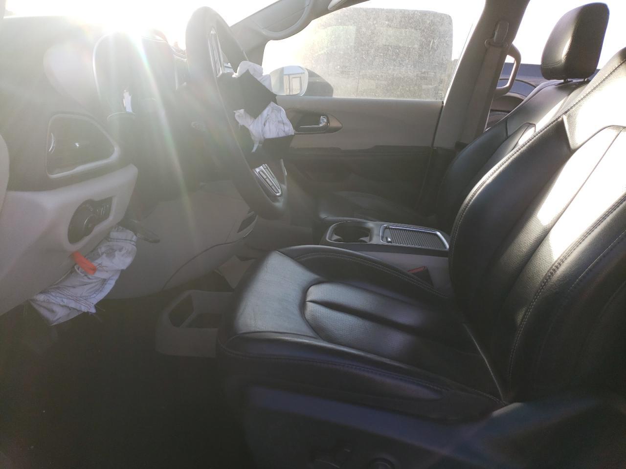 2022 CHRYSLER Pacifica