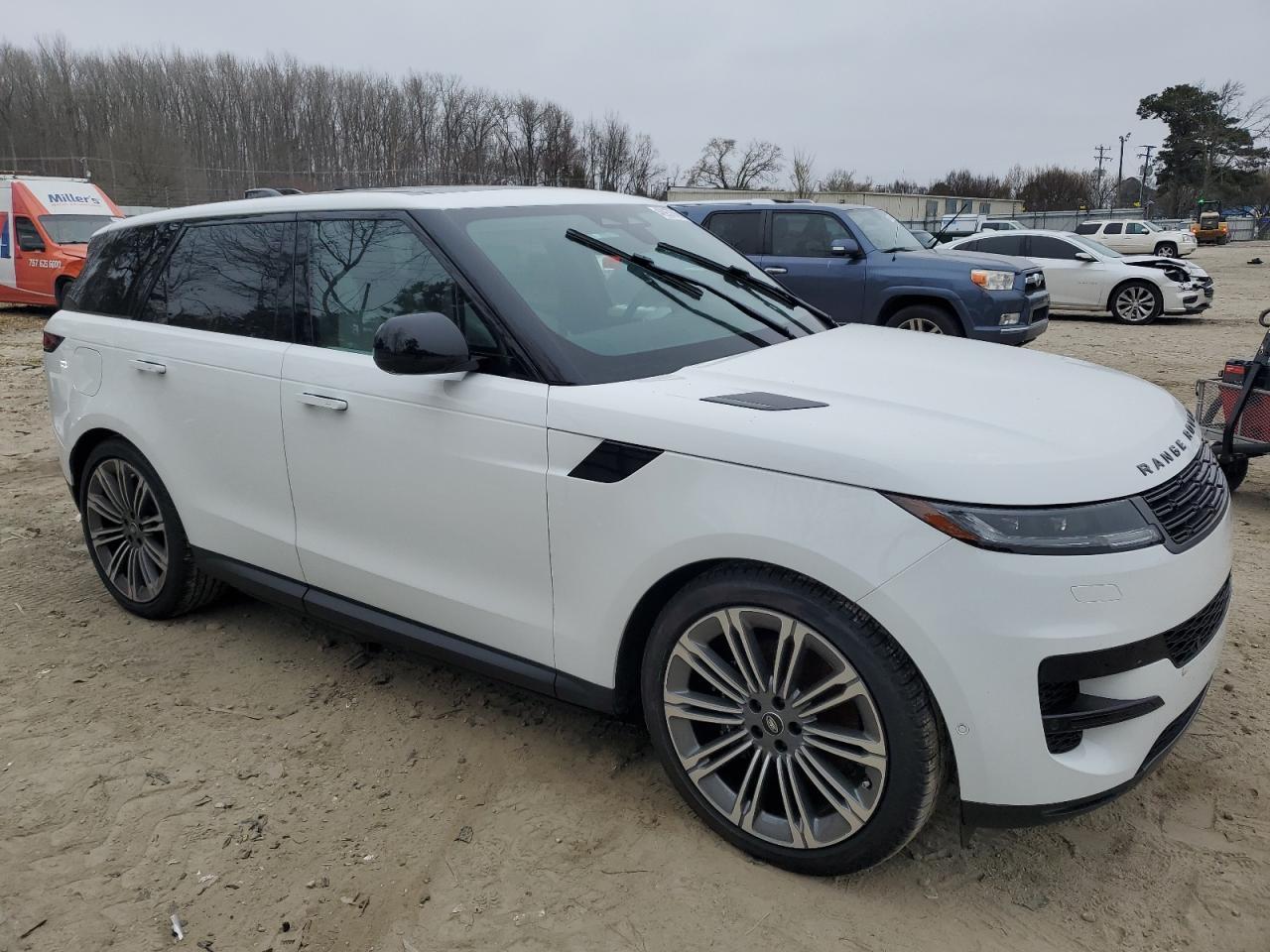2024 LAND ROVER RANGE ROVER